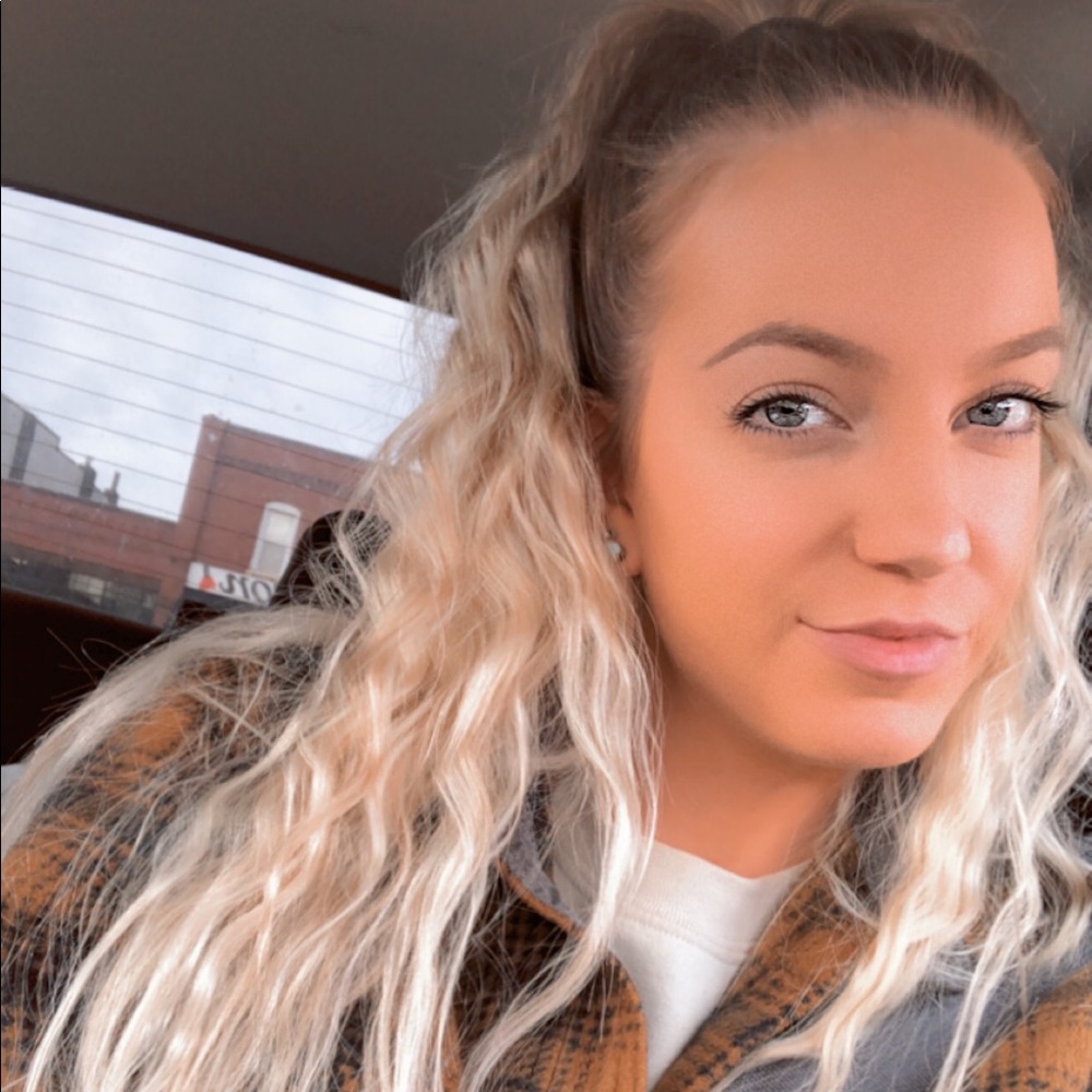 Meet your Posher, Sav